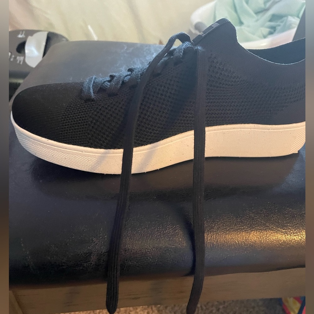 Brand New Women’s Fitflop Rally Sneakers